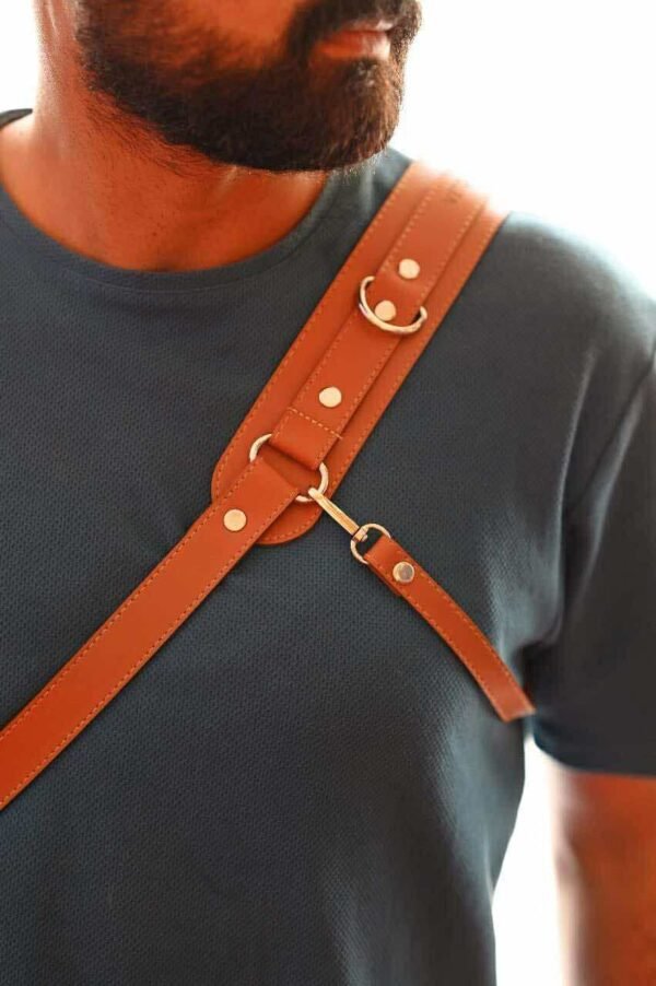 ⁦LEATHER CAMERA STRAP SINGLE⁩ - الصورة ⁦2⁩