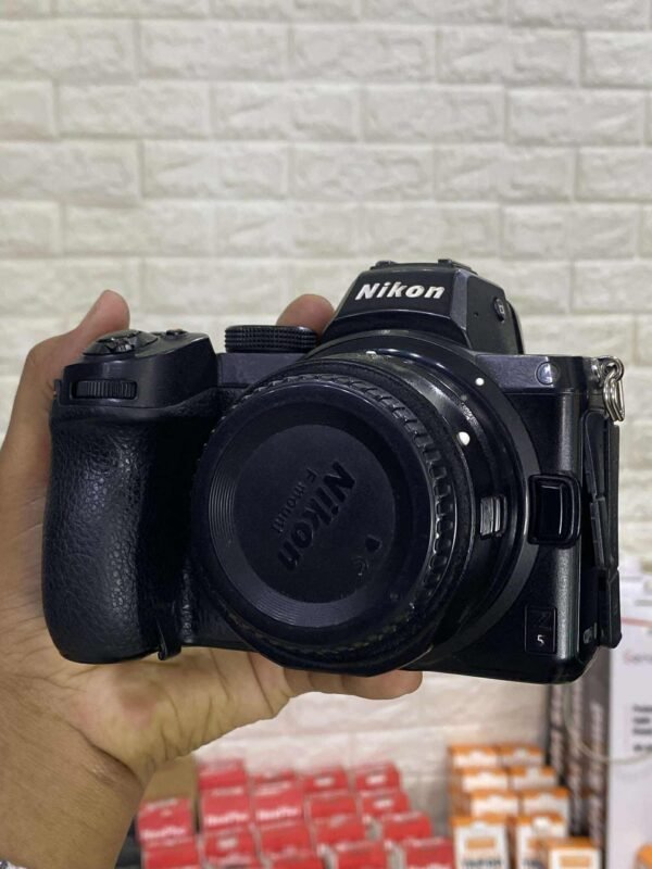 NIKON Z5 + ADAPTER USED